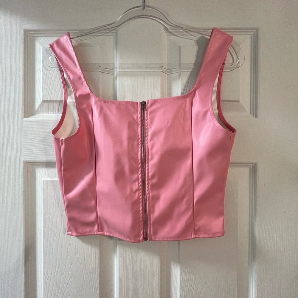 SHEIN Pink Zip-Front Crop Tank Top